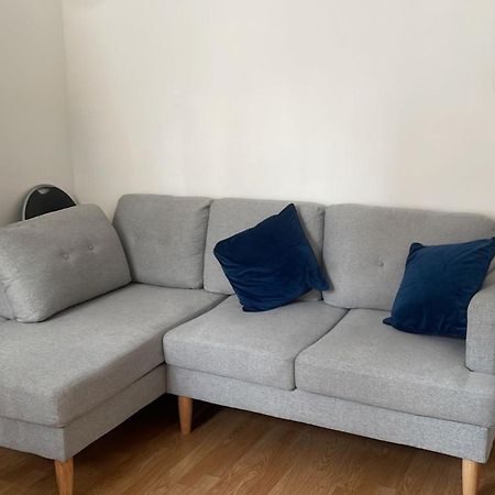 4 Bedroom House In Turnpike Lane/Wood Green Лондон Екстер'єр фото